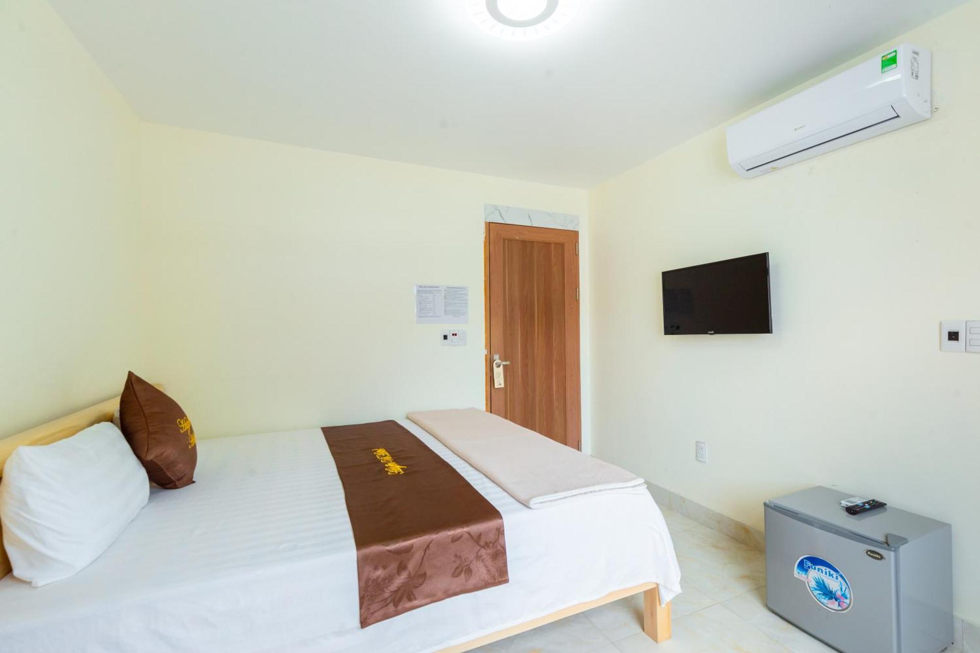 Victor Charlie Hostel Dong Khe Sau Екстер'єр фото